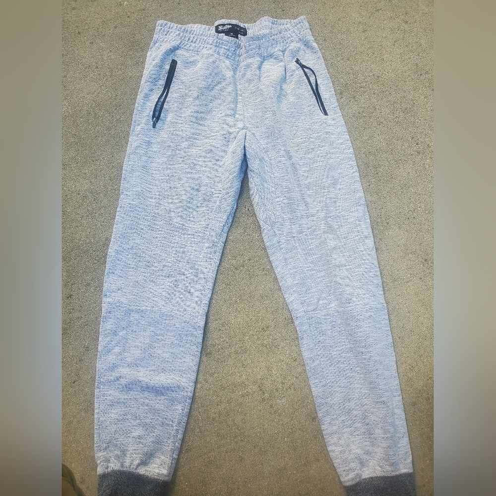 Brooklyn Cloth Light Gray Joggers Size Medium Boys Fits 12-14 Boys